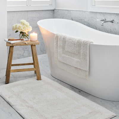 Alfresco Luxury Bath Mats White Styled