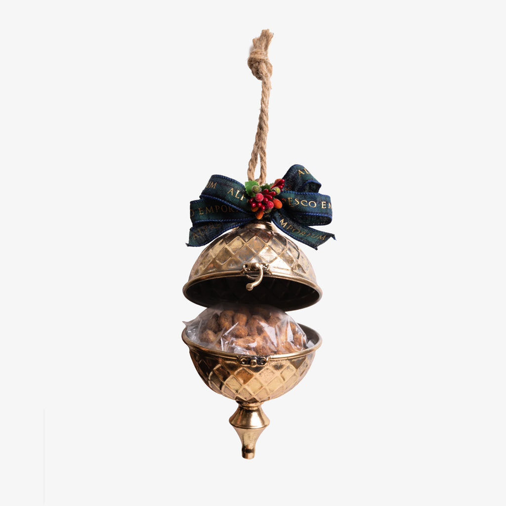 gold-gift-bauble-with-cashews front open
