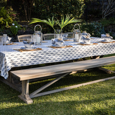 Ananas Tablecloths Styled