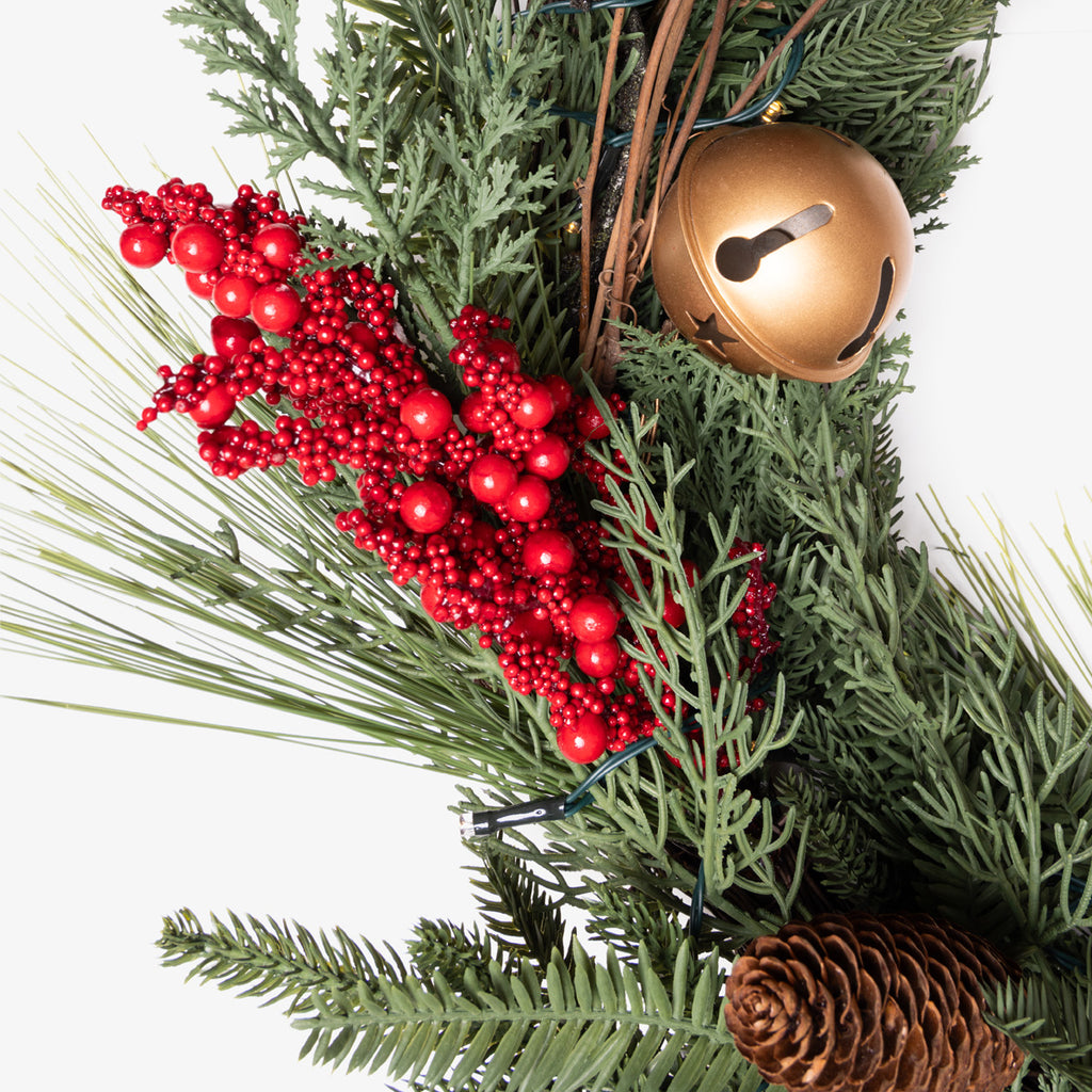 Colorado Red Berry Garland with Lights 180cm Close Up