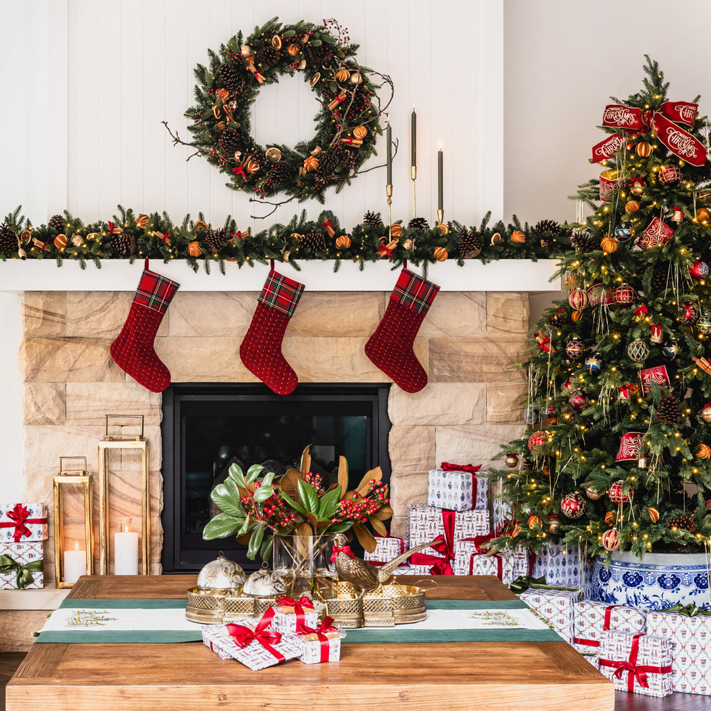 Vermont Green Pre-Lit Wreath Styled