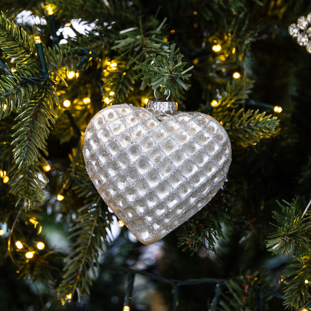 Heart Shape Glass Bauble Sets White Styled