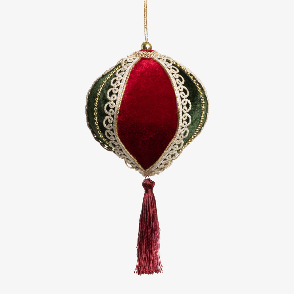Velvet & Pearls Ornament Front