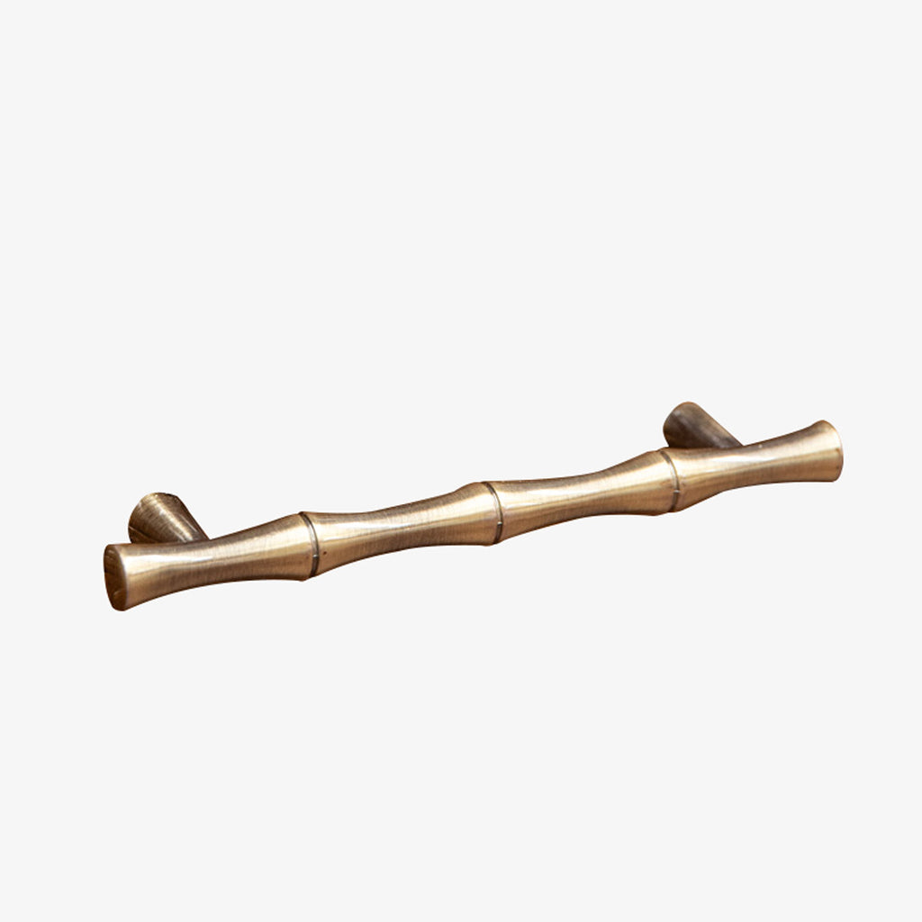 Bamboo style metal handle.
