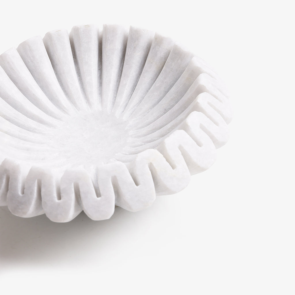Marble Concertina White Bowl 20cm Detail Shot