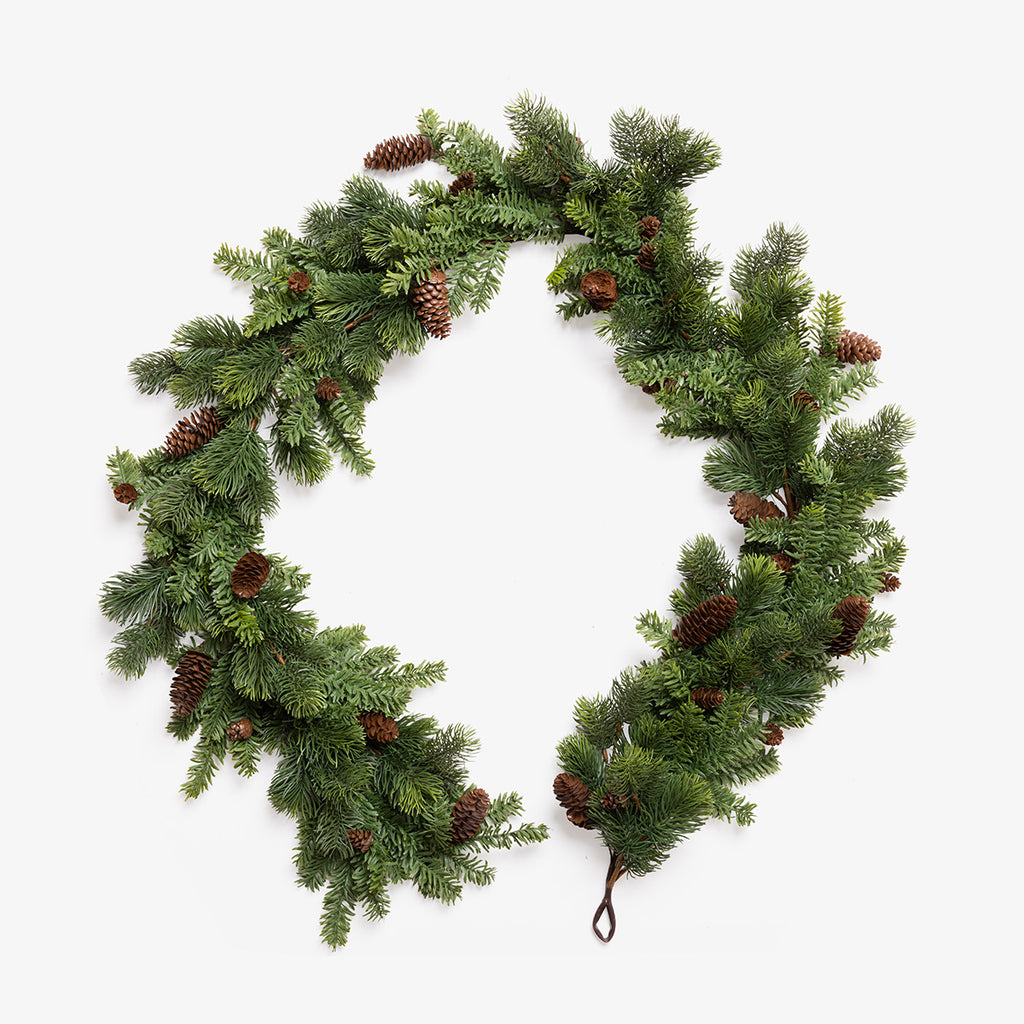 Fraser Fir & Pinecone Garland 180cm