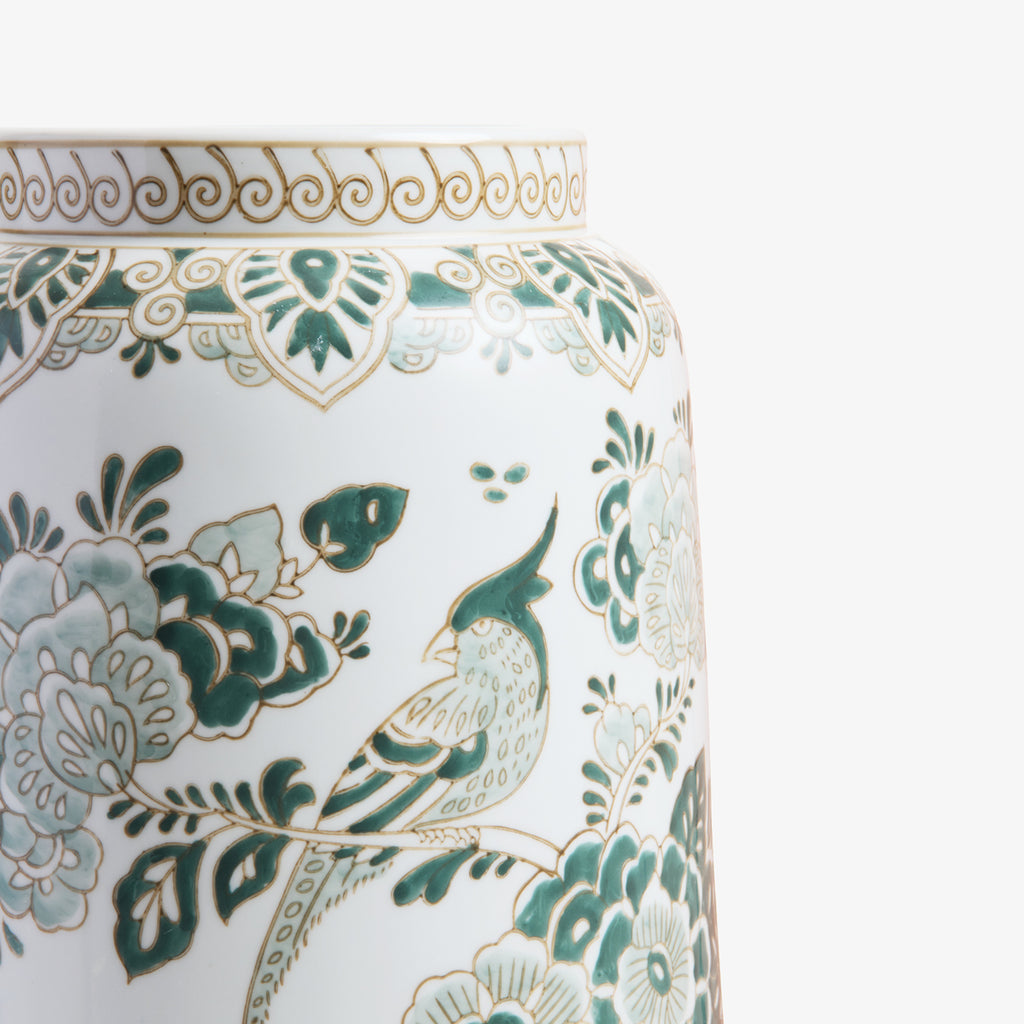 Lauren Vase Close Up