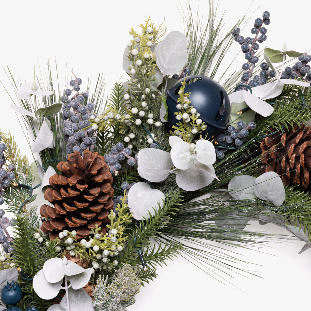 Newport Blue Berry Wreath with Lights 80cm Close Up