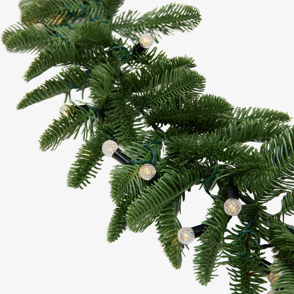 Pinecone & Pineapple Garland with Lights 180cm Close Up