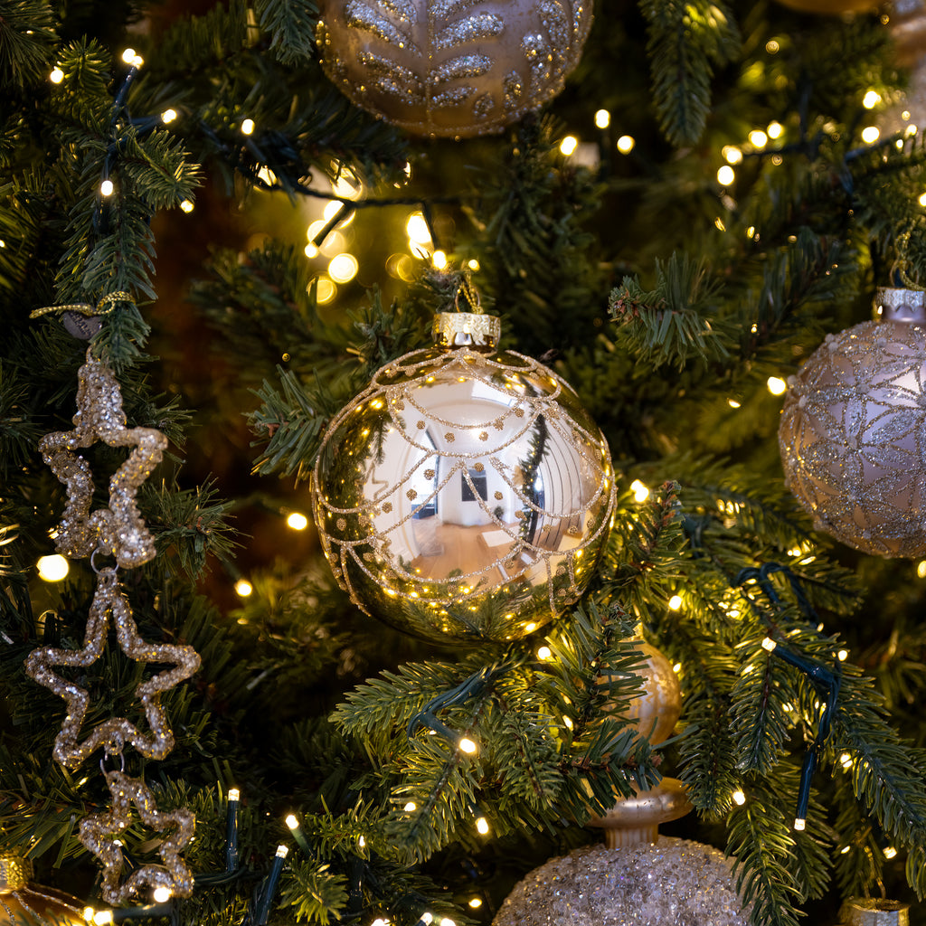 Scollop Baubles Set Of 4 (Gold) Styled in Christmas Tree