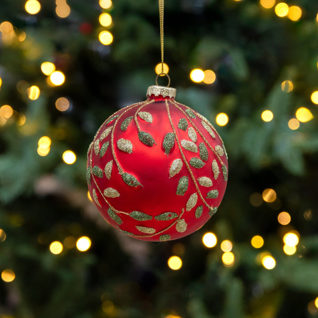 Trailing Leaf Baubles Set Of 4 (Red) Styled in Christmas Tree