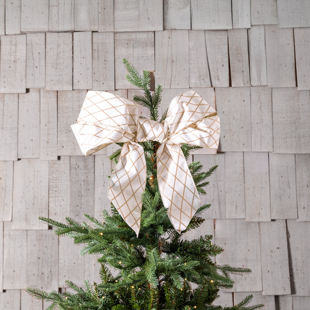velvet-trellis-wire-ribbon-cream-gold Styled onCHristmas Tree in Bow