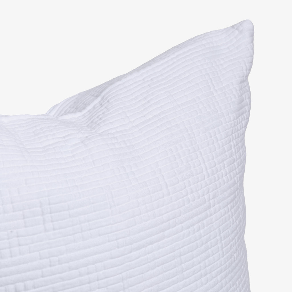 Lianto Euro Pillowcase White Detail