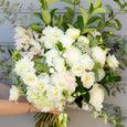 Fresh Flowers White Signature Opulent